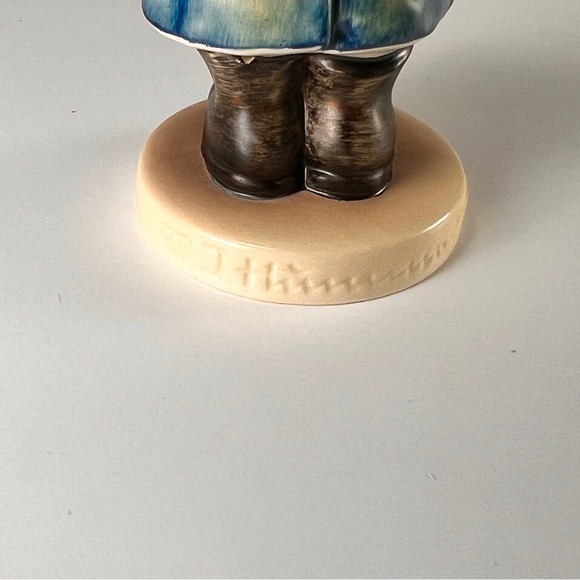 Vtg Goebel Hummel Figurine Postman W. Germany TMK6 Signed '83 #119 - Picture 12 of 14